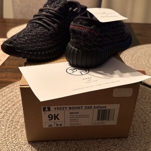 Yeezy Boost 350 Infant Black Sneakers